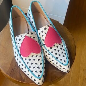 Women’s Star-Print Pointed Loafers with Pink Heart